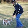 Heike und Meilo wollen auch mal die Belastbarkeit vom Ball testen.